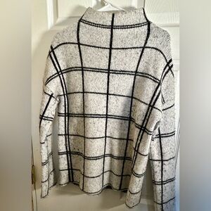 Christian Siriano Textured Knit Sweater